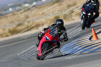 media/Jan-09-2022-SoCal Trackdays (Sun) [[2b1fec8404]]/Turn 11 (935am)/